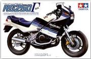 14024 1/12 Suzuki RG250